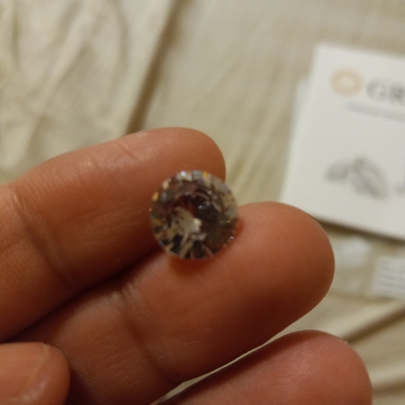 Simulated Diamond Moissanite D colorless 2ct 8mm loose๐๐๐๐๐๐๐ - Picture 2 of 4